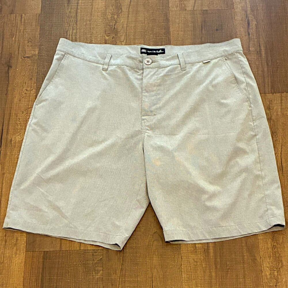 Travis Mathew Gray Men's Chino Shorts Flat Front Stretch Pockets Logo Size 38